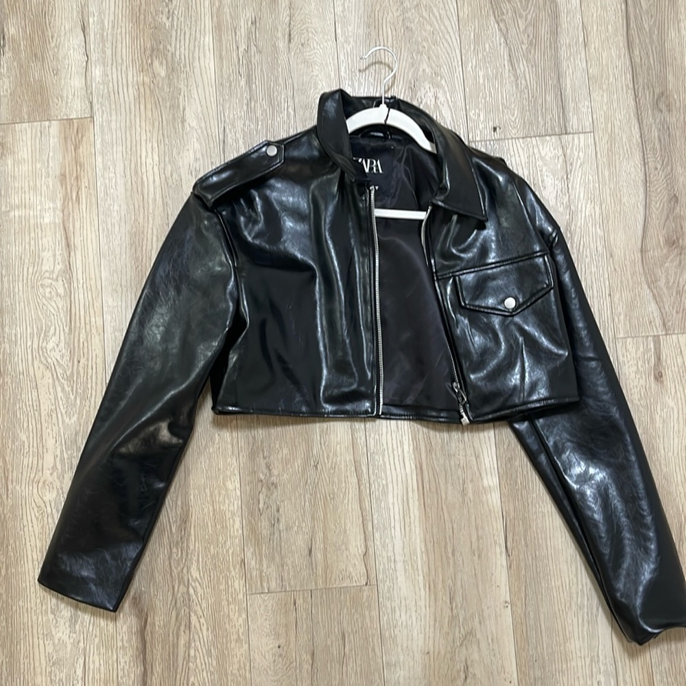 Zara cropped leather jacket